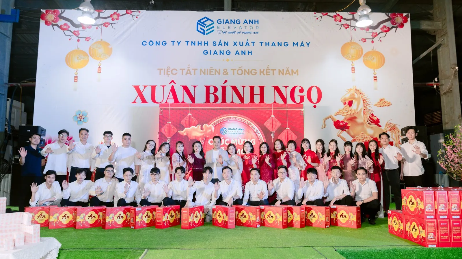 Lãnh đạo và nhân viên Giang Anh trong sự kiện